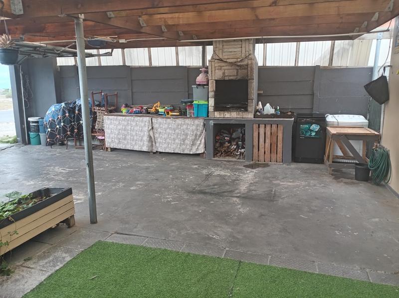 3 Bedroom Property for Sale in Pelikan Park Western Cape